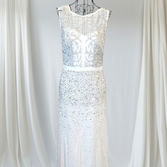 Adrianna Papell Formal White Silver Sequin Evening Gown Size 4 Beaded Illusion - Picture 2 of 14